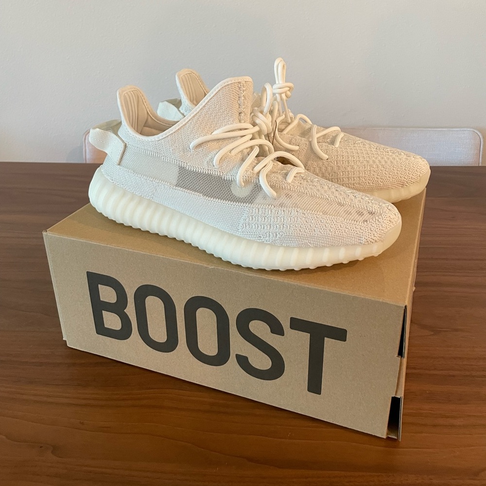 Yeezy Boost 350 V2